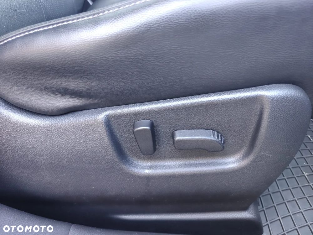 Nissan X-Trail 2.0 dCi 4x4 DPF Platinum - 18