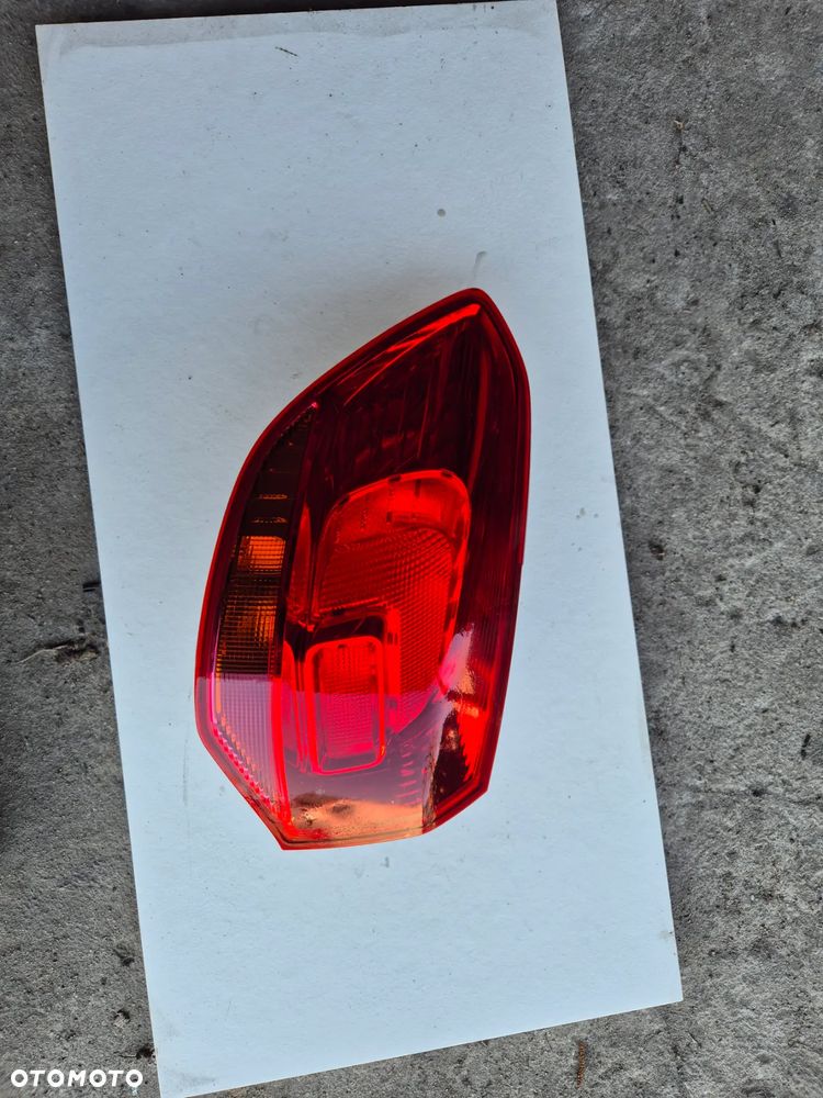 TYLNA LAMPA LEWA OPEL ASTRA J LIFT KOMBI - 3