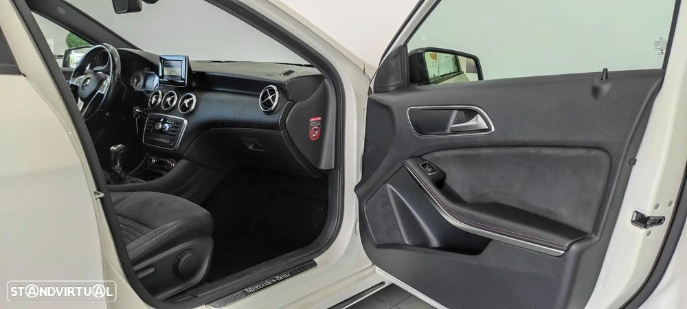 Mercedes-Benz A 180 d AMG Line - 22