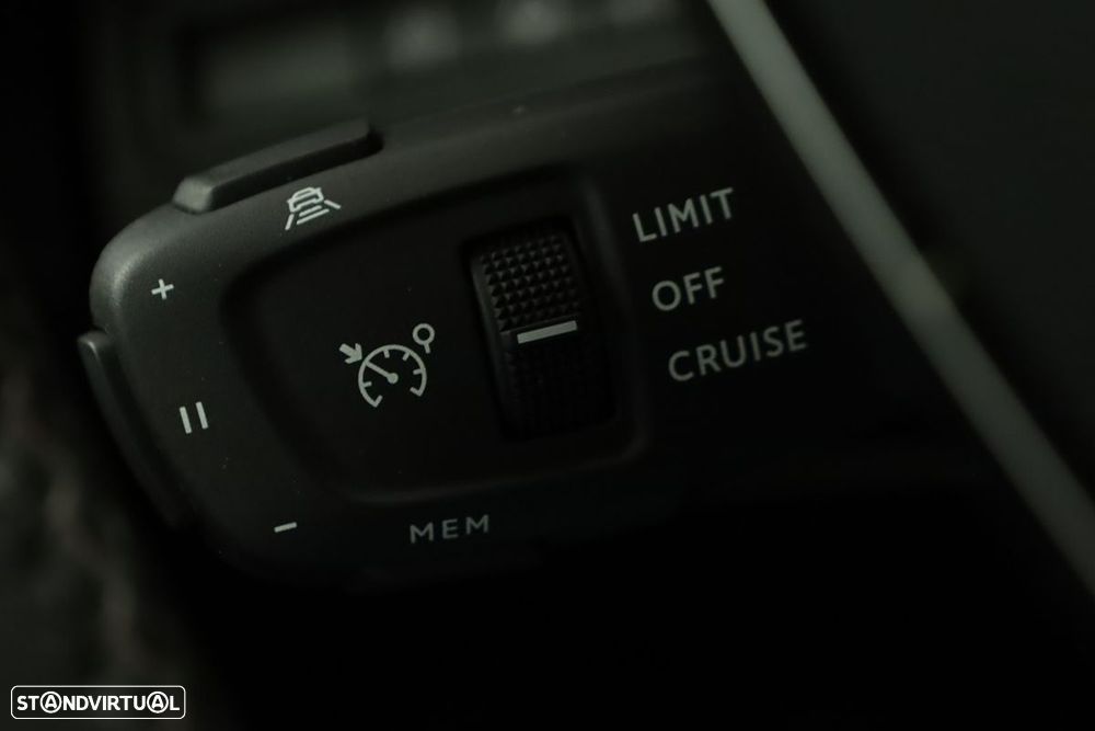 Peugeot 3008 1.2 Hybrid Allure Pack e-DCS6 - 18