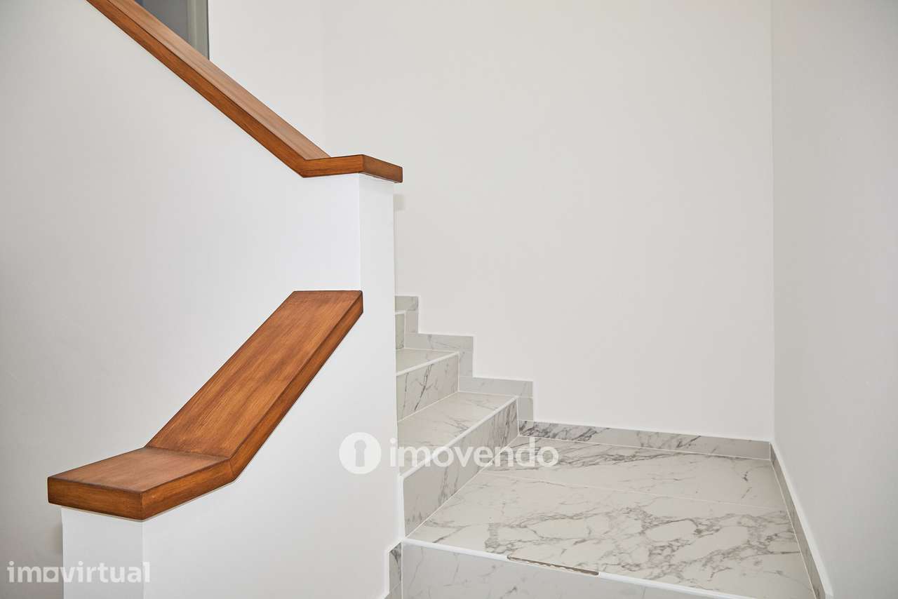 Andar de moradia T2 totalmente remodelado, em Reguengos de Monsaraz - Grande imagem: 3/29