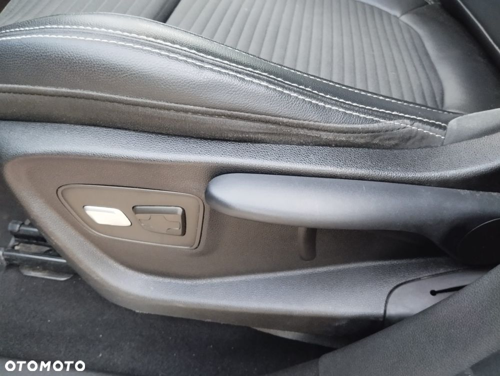 Renault Scenic Energy dCi 110 S&S Bose Edition - 22
