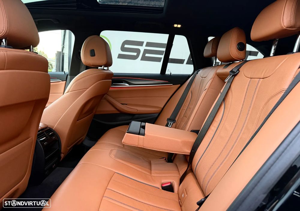 BMW 530 e Pack Desportivo M - 35
