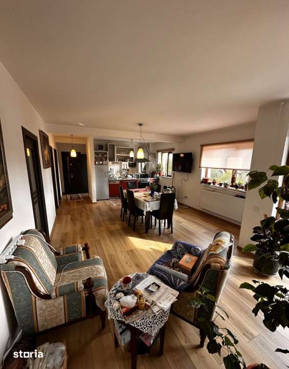 Apartament cu gradina in bloc tip vila, 75 mp util + 120 mp, parcare — fotografia 1
