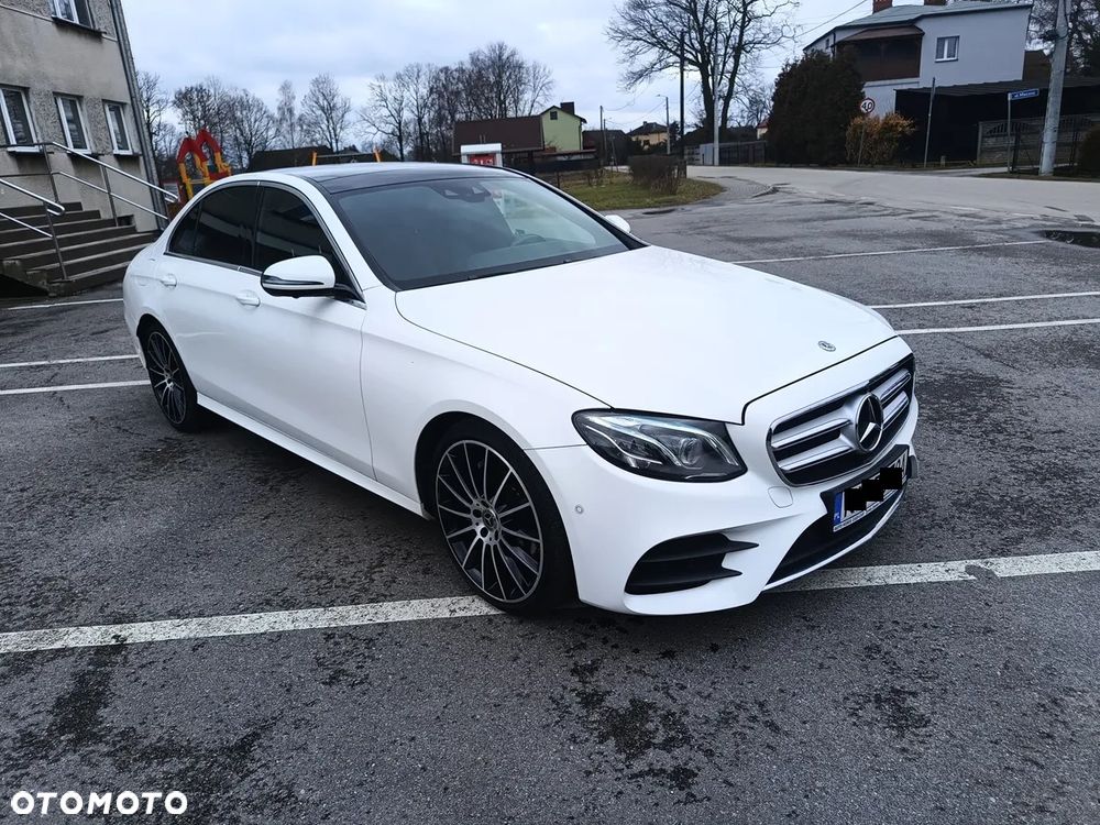 Mercedes-Benz Klasa E 220 d 4-Matic 9G-TRONIC - 2