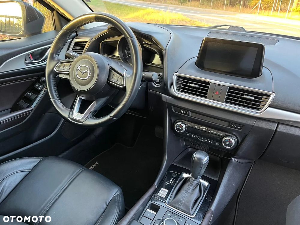 Mazda 3 - 9
