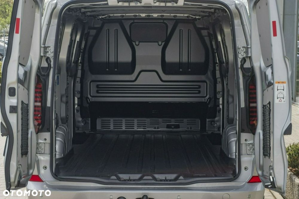 Volkswagen Transporter - 11