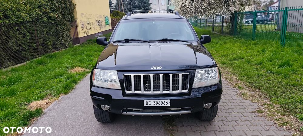 Jeep Grand Cherokee - 21