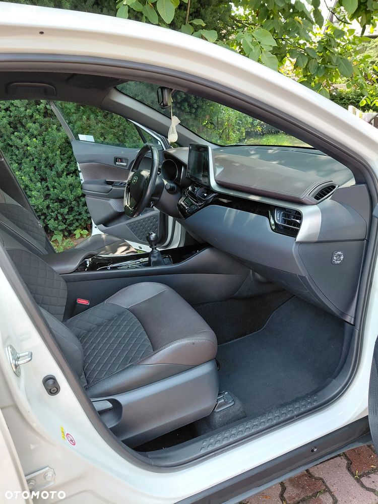 Toyota C-HR 1.2 T GPF Prestige - 16