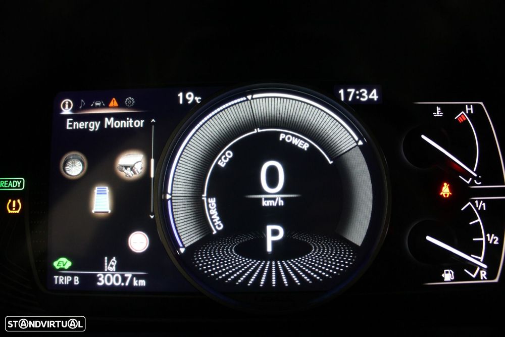 Lexus UX 250h Premium - 36