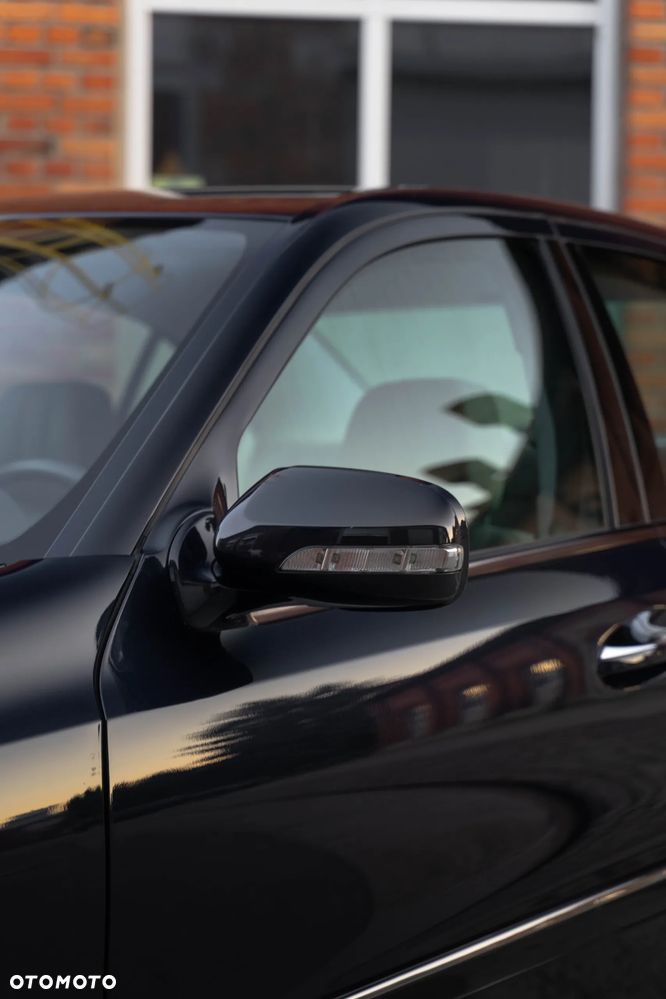 Mercedes-Benz Klasa E 500 4-Matic Elegance - 33