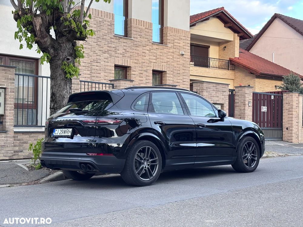 Porsche Cayenne - 3