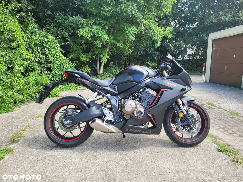 Honda CBR - 1