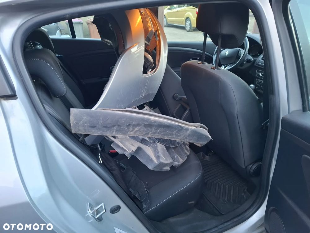 Renault Megane ENERGY TCe 115 Start & Stop Bose Edition - 11