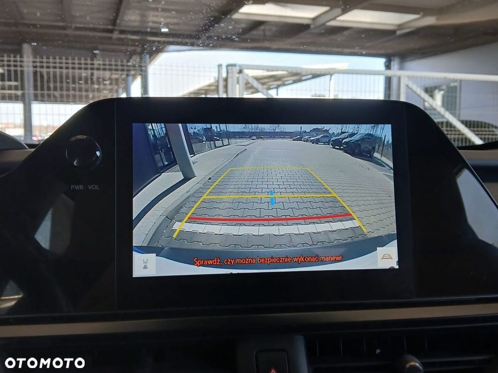 Lexus UX 250h GPF Business 2WD - 21