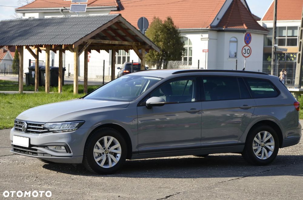 Volkswagen Passat - 18