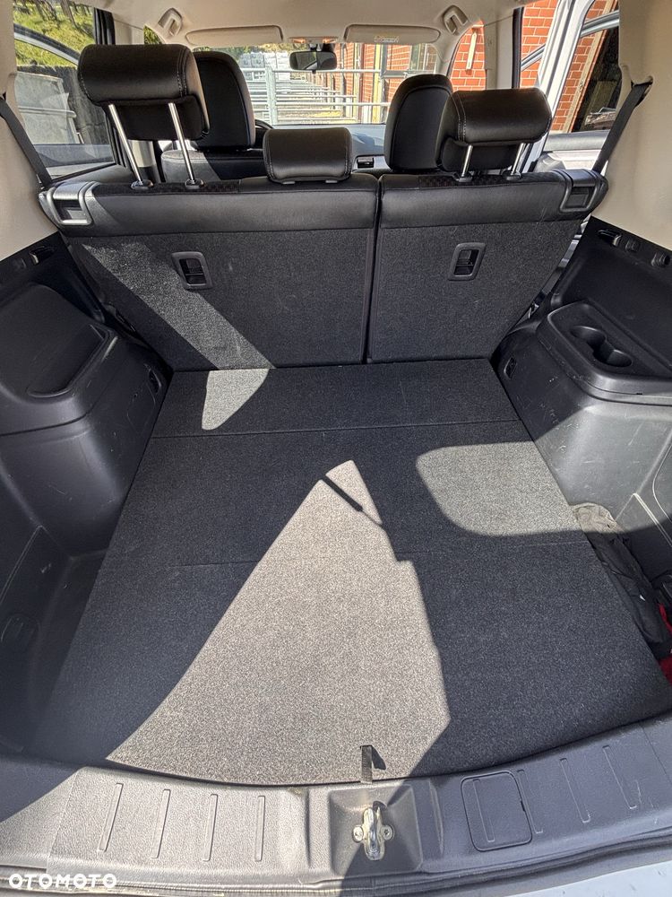Mitsubishi Outlander - 7