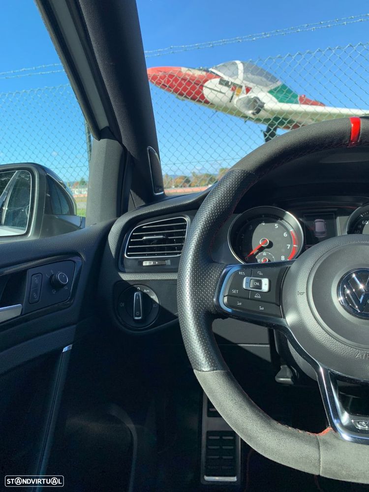 VW Golf 2.0 TSi GTi - 26