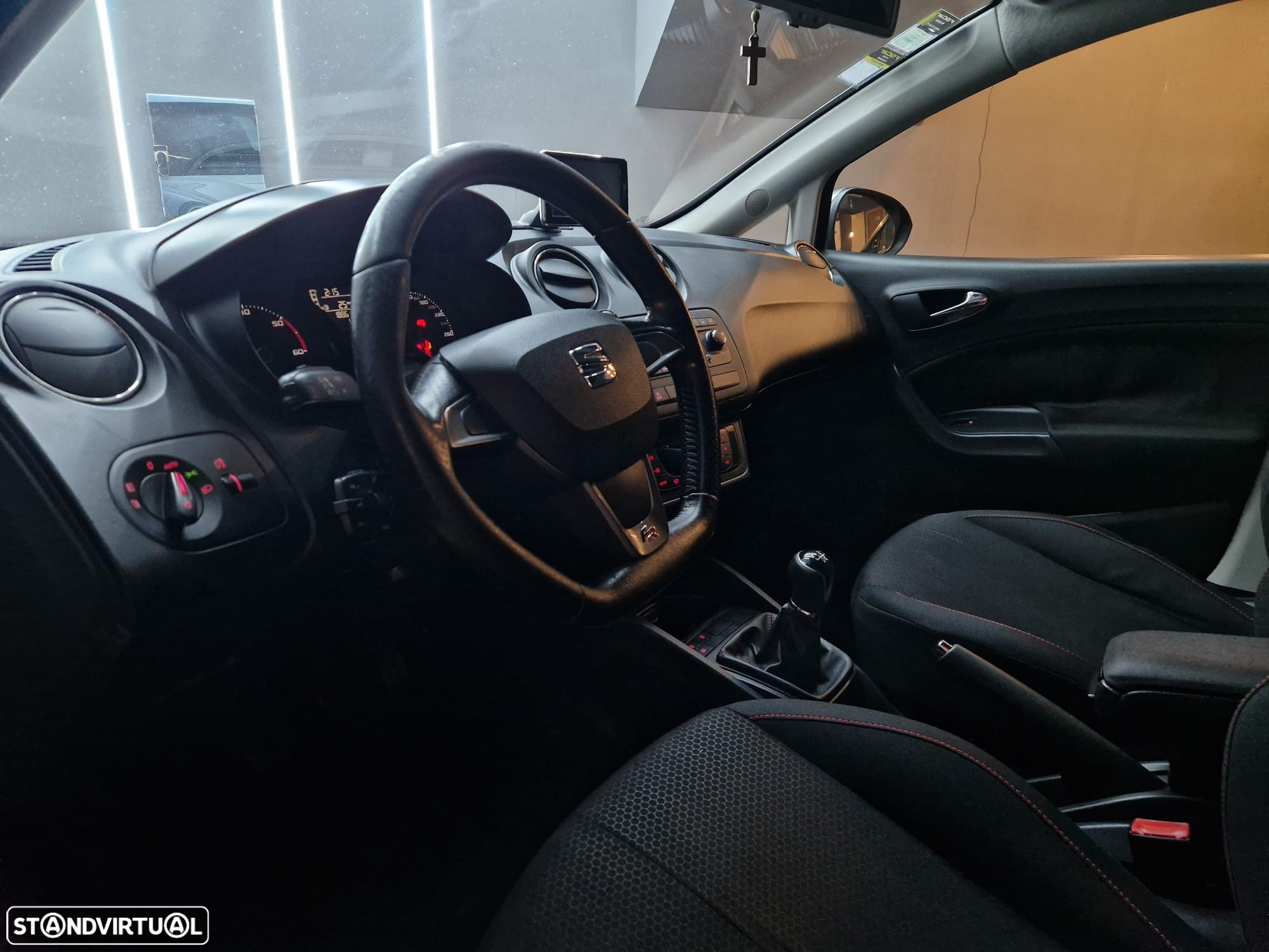SEAT Ibiza 1.6 TDi FR - 14