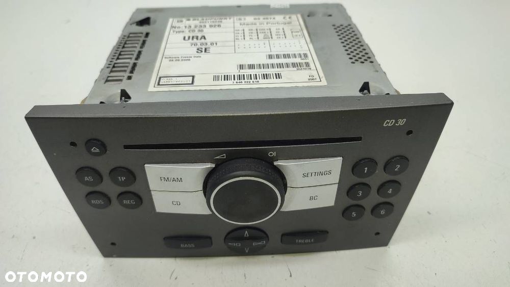 RADIO ODTWARZACZ CD WYŚWIETLACZ OPEL VECTRA C 13233926 24461295 - 2