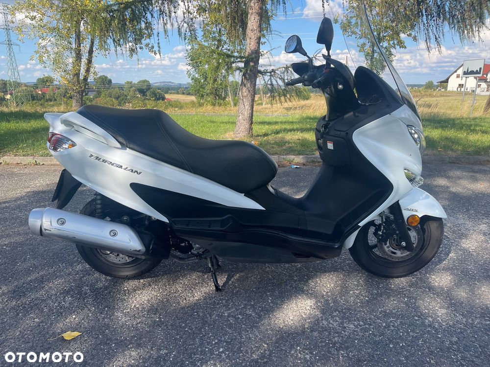 Suzuki Burgman - 3