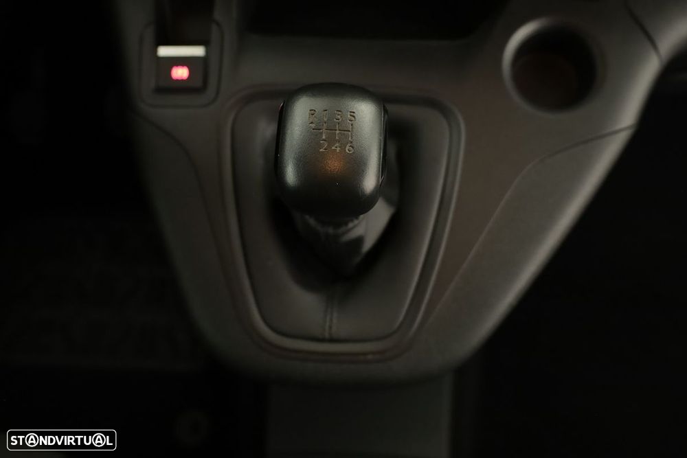 Toyota proace city 1.5d l1 comfort com proteção interior - 12