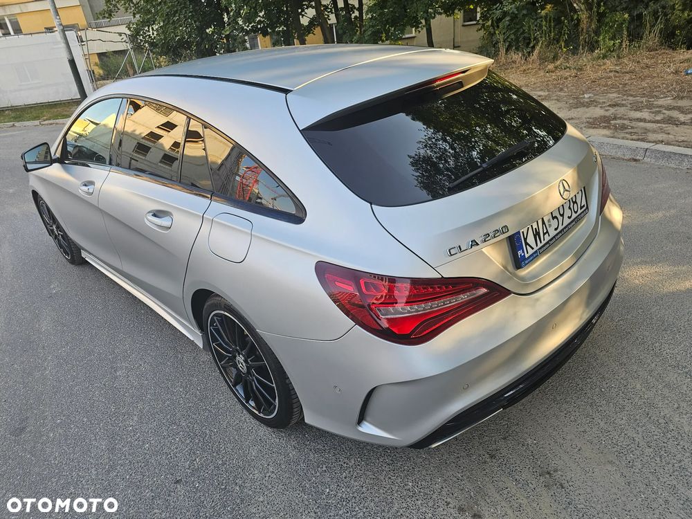 Mercedes-Benz CLA 220 4-Matic AMG Line - 22