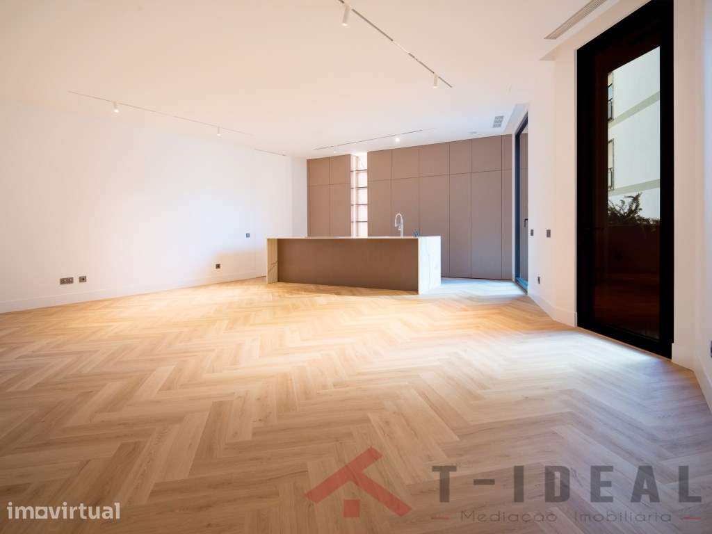 Apartamento T2 Novo no Centro da Lourinhã - Grande imagem: 2/38