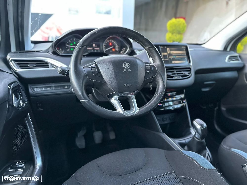 Peugeot 208 e-HDi 92 Stop&Start Style - 18