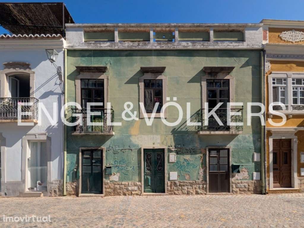 Moradia com Potencial de Investimento no Centro de Tavira - Grande imagem: 2/25