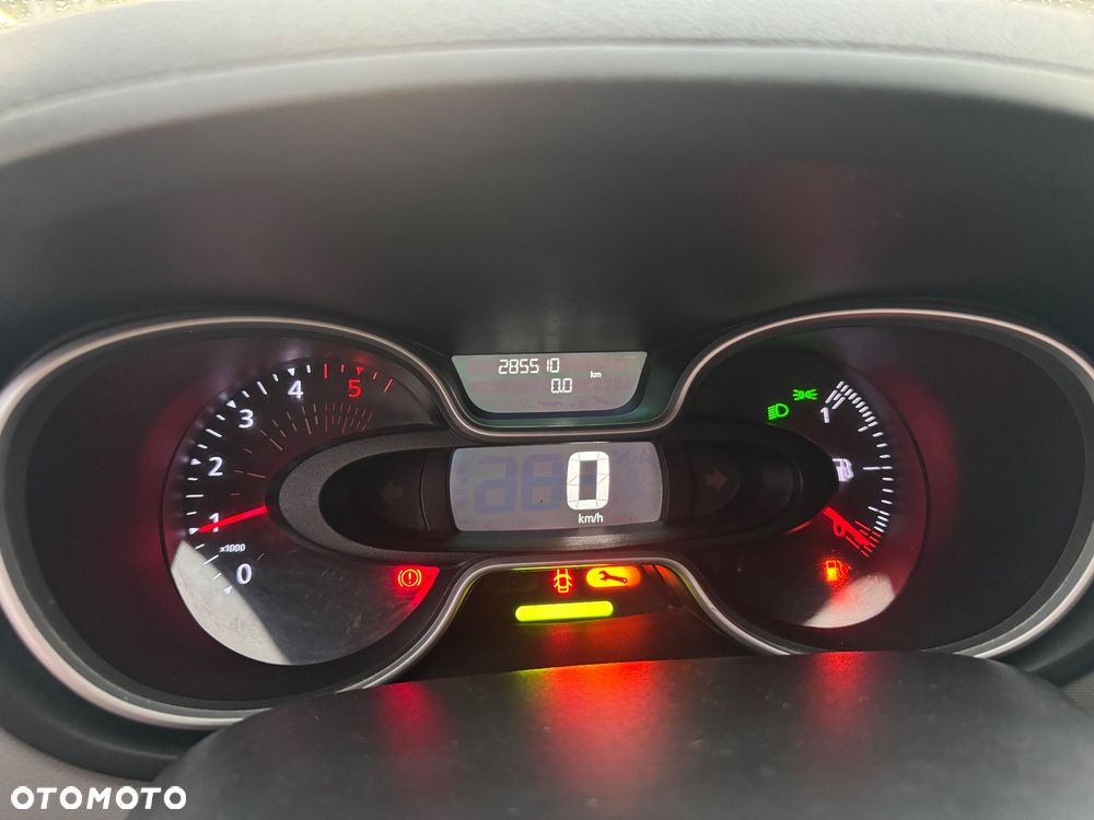 Renault Trafic - 25
