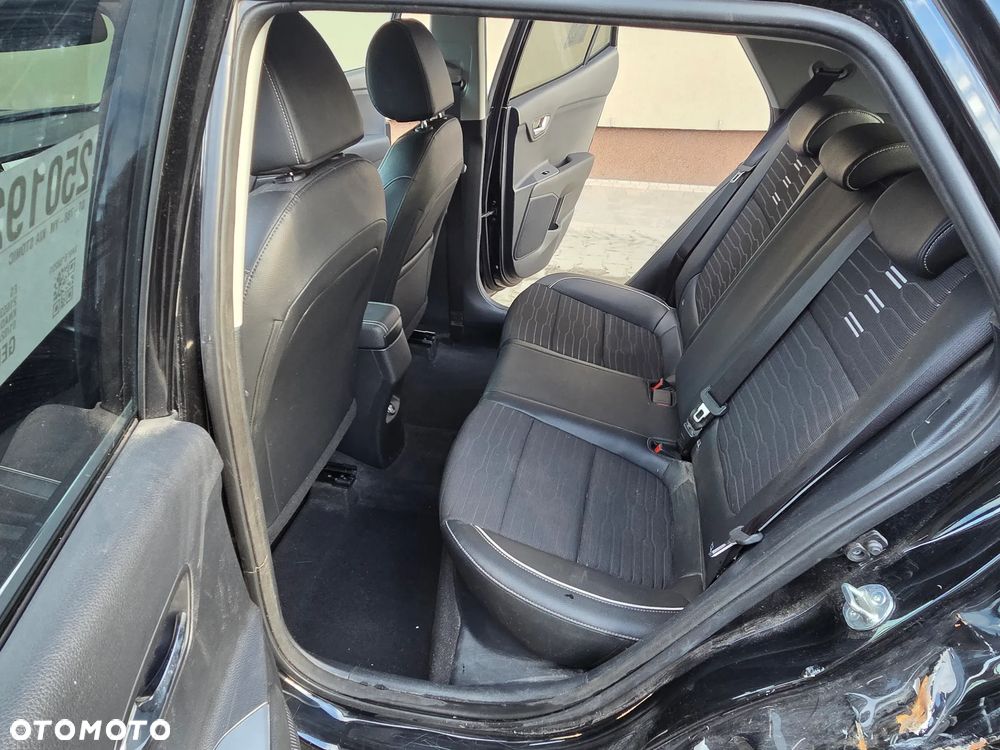 Kia Stonic 1.0 T-GDI GT Line - 10