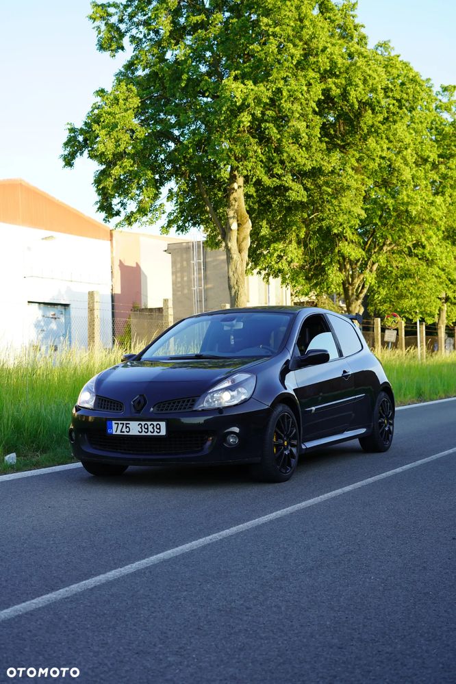 Renault Clio Sport F1-Team R27 - 1
