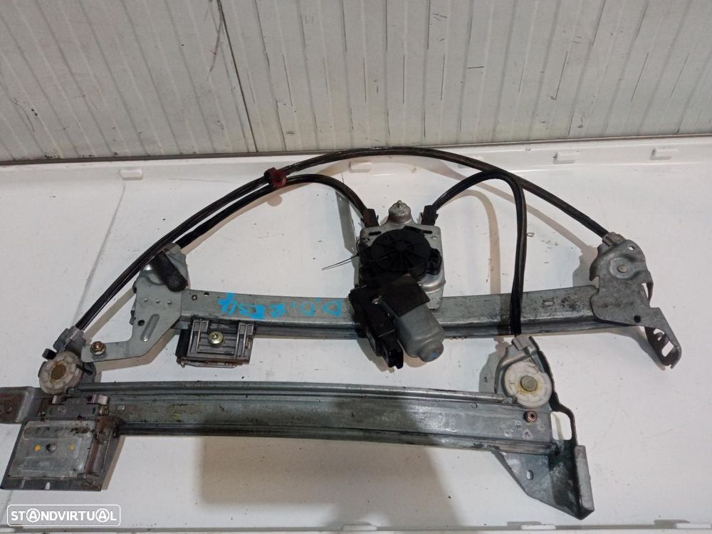 ELEVADOR FRENTE DIREITO RENAULT MEGANE II COUPECABRIO - 1
