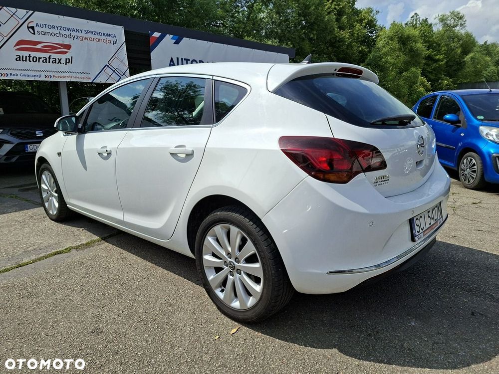 Opel Astra 1.4 T Cosmo EU6 - 8