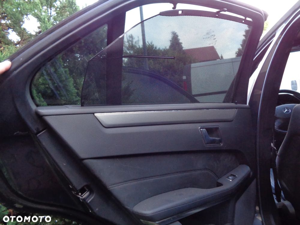 Mercedes-Benz Klasa E 300 BlueTEC 7G-TRONIC Elegance - 11