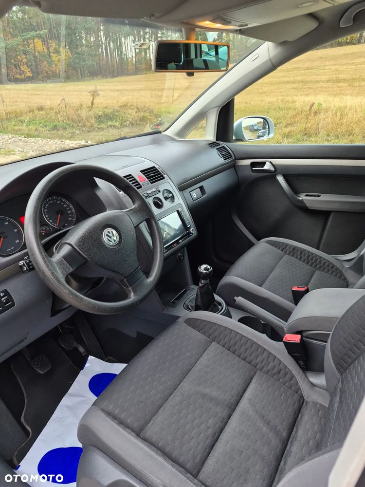 Volkswagen Touran - 7
