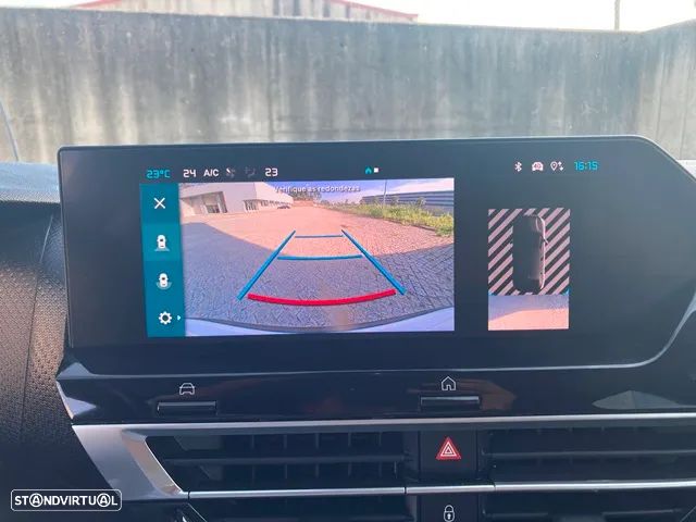 Citroën C4 PureTech 130 Stop&Start EAT8 SHINE - 28