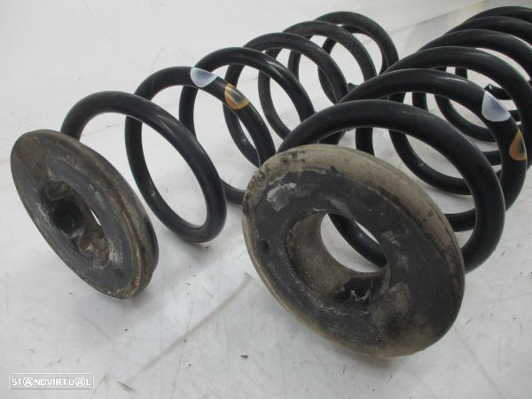 Mola Suspensao Tras Volkswagen Jetta Iii (1K2) - 4