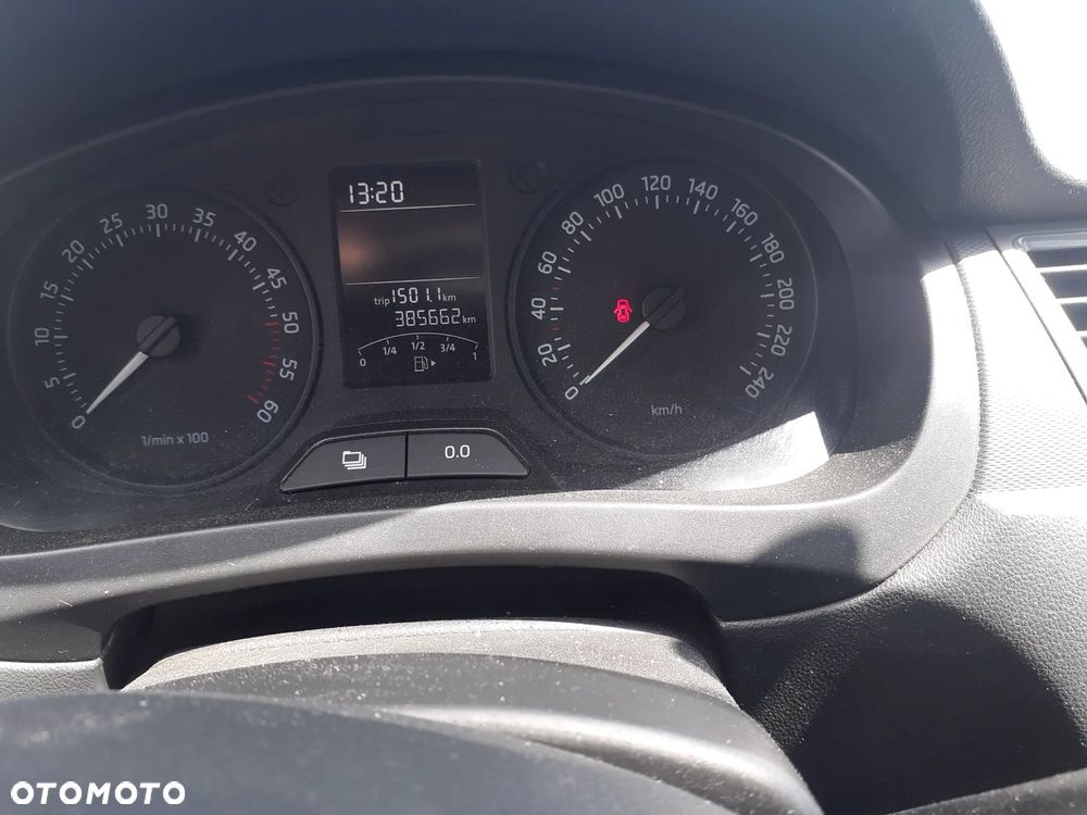 Skoda RAPID 1.6 TDI DPF Active Max - 9