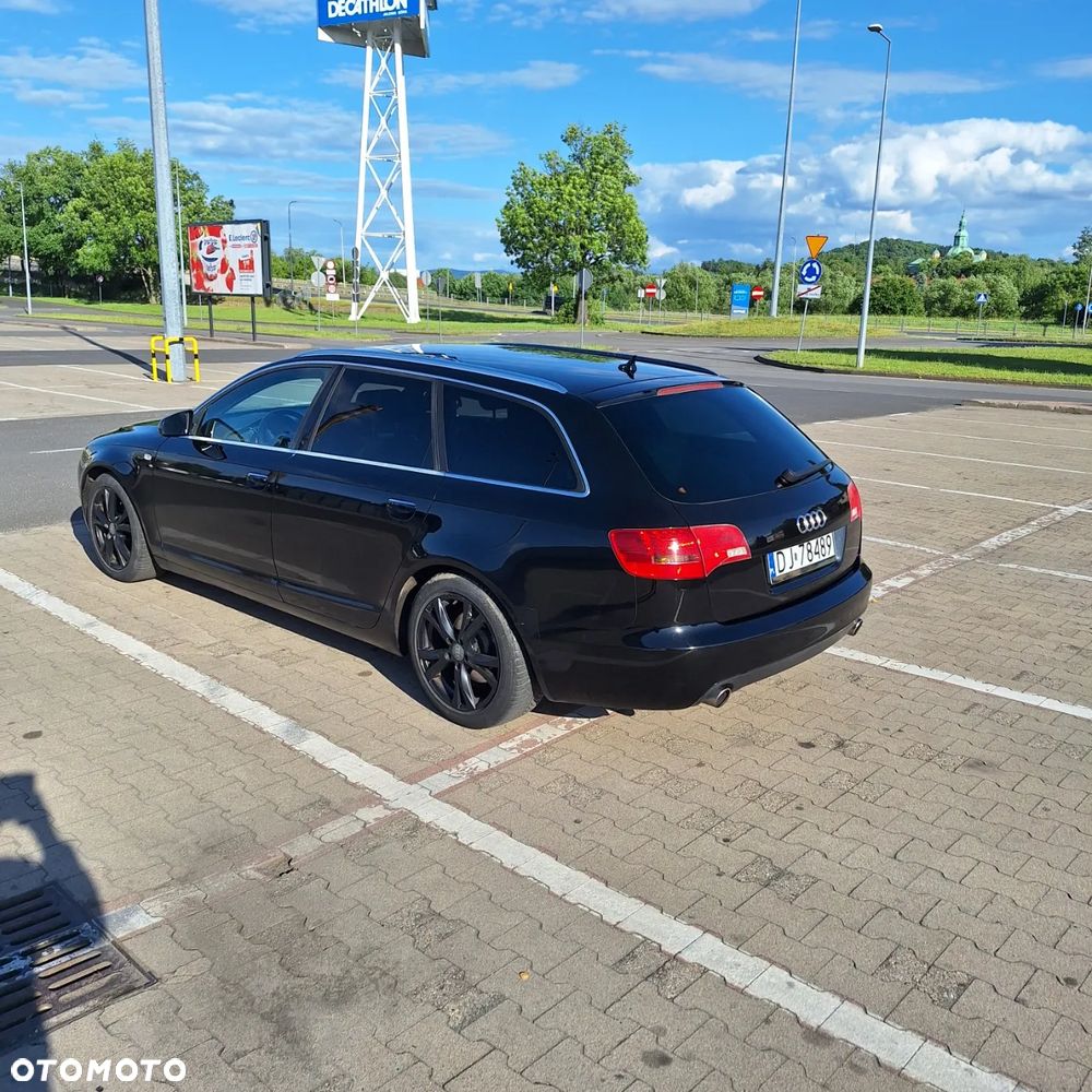 Audi A6 Avant 2.4 - 6