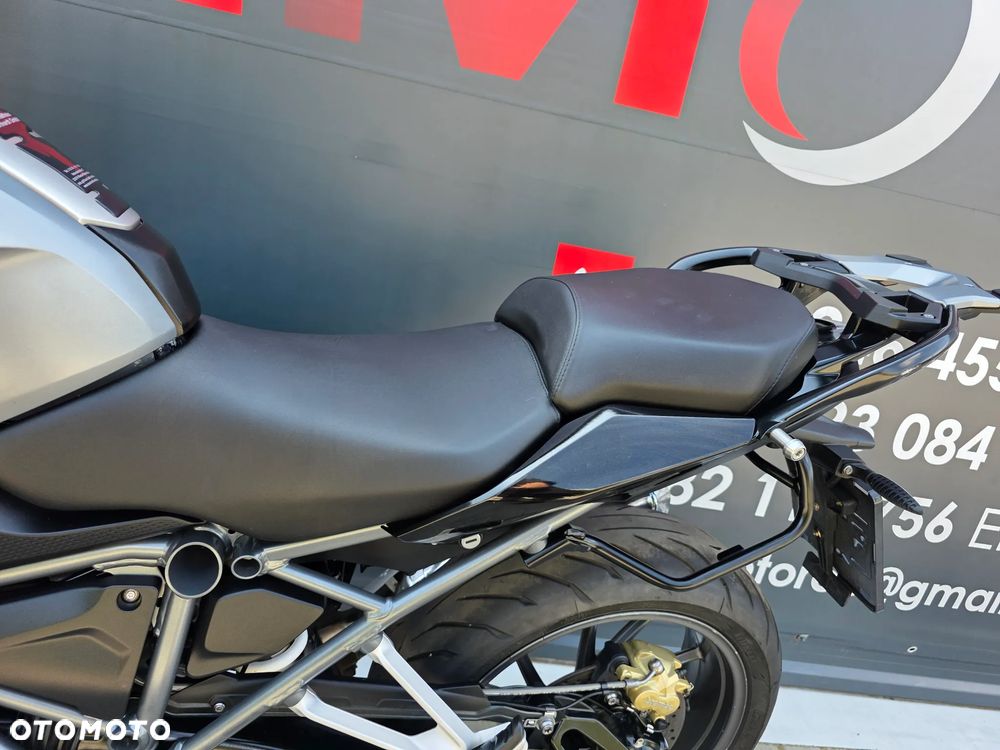 BMW R - 8
