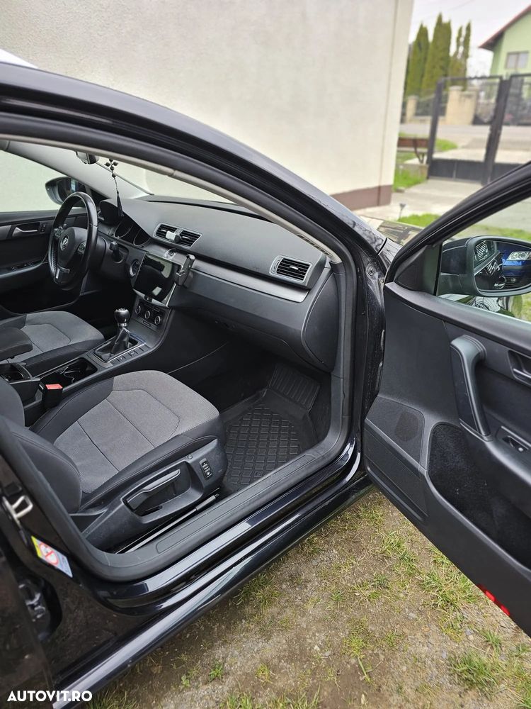 Volkswagen Passat 2.0 TDI DPF Comfortline - 11