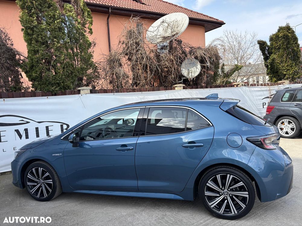 Toyota Corolla 1.8 HSD Business - 11