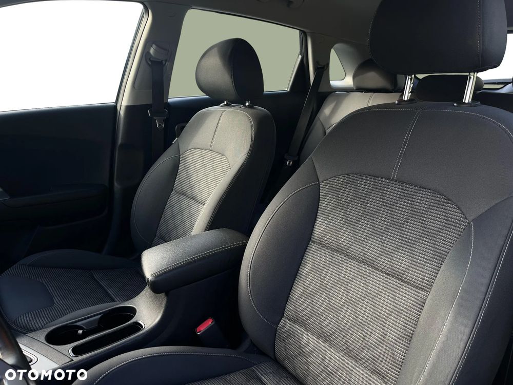 Kia Niro 1.6 GDI Hybrid M - 10