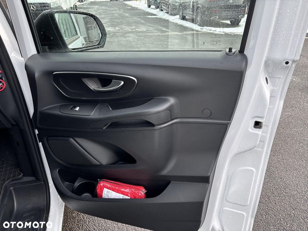 Mercedes-Benz eVito - 19