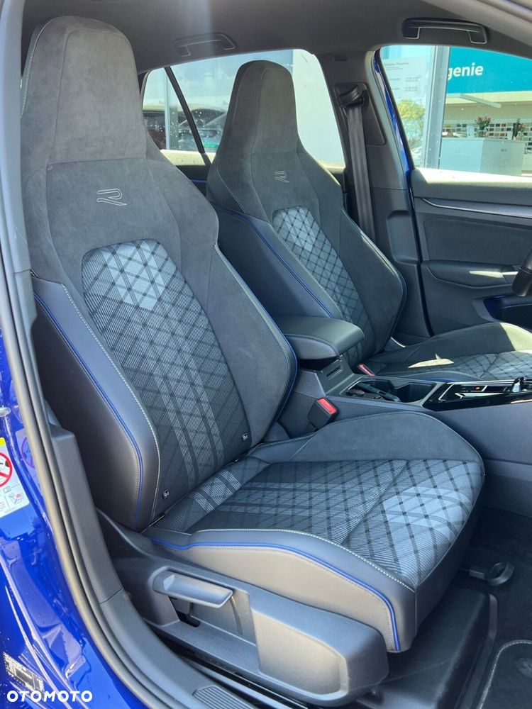 Volkswagen Golf - 5