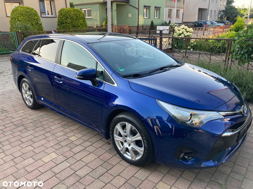 Toyota Avensis 2.0 D-4D Prestige - 8