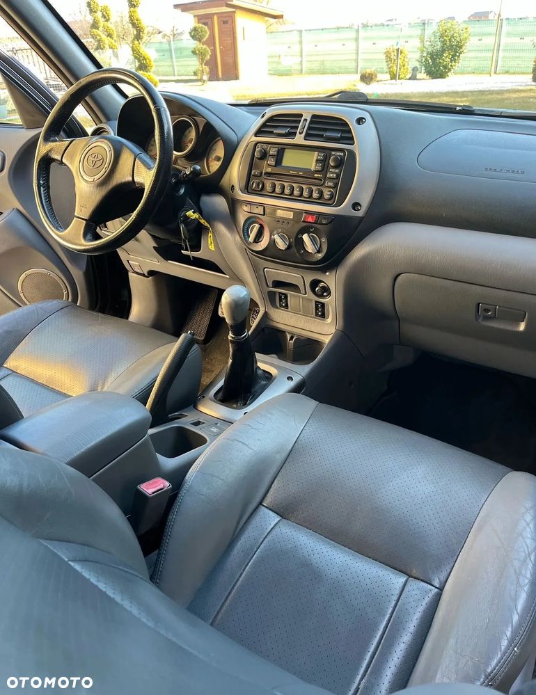 Toyota RAV4 2.0 VVT-i Luna - 8