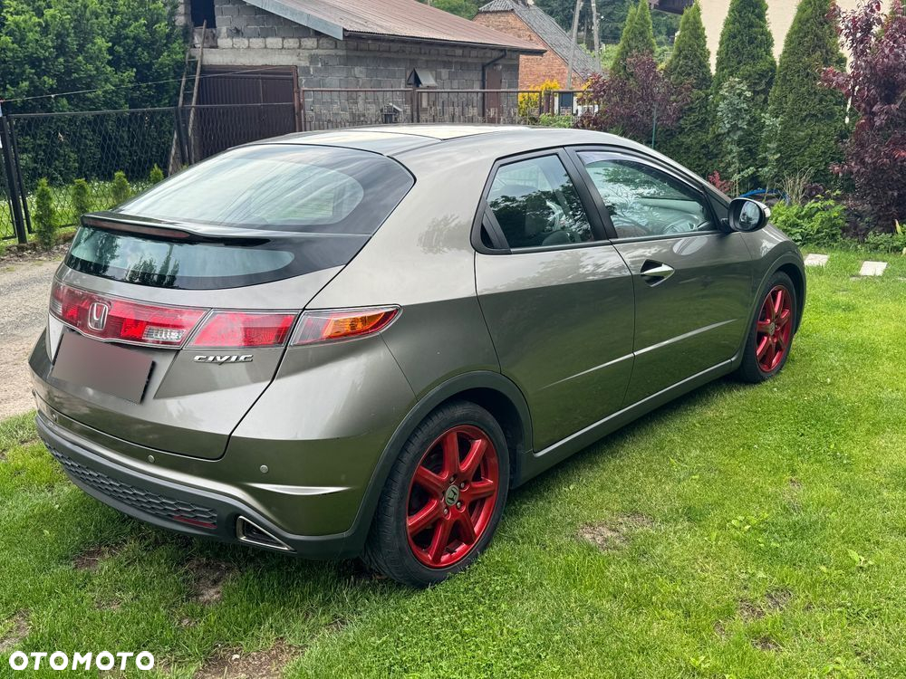 Honda Civic 1.8 Executive - 6